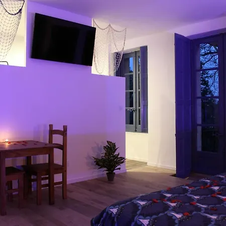 بيت ضيافة Lemasrocamour 4*